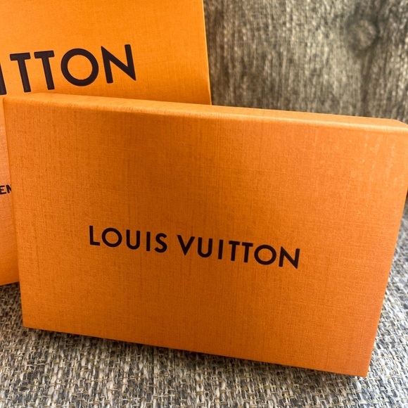 AUTHENTIC Louis Vuitton. Fragrance Samples (6) - Picture 4 of 7